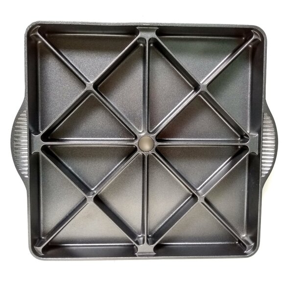 Nordic Ware Mini Scone Cornbread Pan Nonstick Cast Aluminum 9.5" Square USA NWOT - Picture 4 of 7